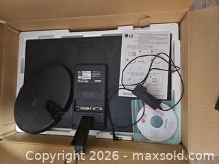 MaxSold Auction: LG 22M38 22-inch LED Monitor 1080p - Toronto (Ontario, Canada) SELLER MANAGED Moving Online Auction - Enfield Avenue