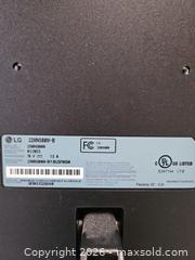 MaxSold Auction: LG 32MN500M-B 32" Full HD (1920x1080) Monitor - Toronto (Ontario, Canada) SELLER MANAGED Moving Online Auction - Enfield Avenue