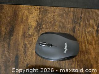 MaxSold Auction: Logitech K350 Wireless Full-Size Keyboard and Mouse Combo (2.4GHz) - Toronto (Ontario, Canada) SELLER MANAGED Moving Online Auction - Enfield Avenue