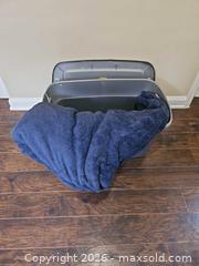 MaxSold Auction: Lot of 2: Large Navy King Size Blanket & Sterilite Storage Tote - Toronto (Ontario, Canada) SELLER MANAGED Moving Online Auction - Enfield Avenue