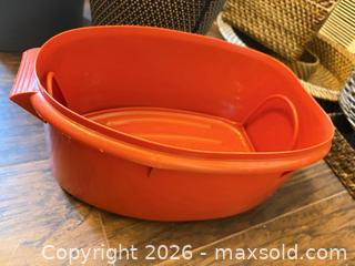 MaxSold Auction: Orange/Gray Plastic/ black polka dot and Metal Trash/Waste Bin - Toronto (Ontario, Canada) SELLER MANAGED Moving Online Auction - Enfield Avenue