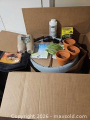 MaxSold Auction: Root Farm Hydroponic Garden System Complete Kit - Toronto (Ontario, Canada) SELLER MANAGED Moving Online Auction - Enfield Avenue