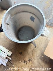 MaxSold Auction: Rubbermaid 20 Gallon Gray Plastic Trash Can with Handles - Toronto (Ontario, Canada) SELLER MANAGED Moving Online Auction - Enfield Avenue