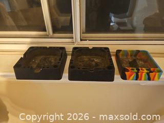MaxSold Auction: Set of 3 Silicone/Rubber Ashtrays Black & Rainbow - Toronto (Ontario, Canada) SELLER MANAGED Moving Online Auction - Enfield Avenue