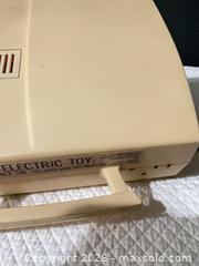 MaxSold Auction: Fisher Price Movie Theatre Viewer - Phoenixville (Pennsylvania, USA) SELLER MANAGED Estate Sale Online Auction - Vanderslice Street