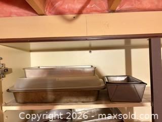 MaxSold Auction: Assorted Baking Tools & Accessories Lot B - Ottawa (Ontario, Canada) PARTNER MANAGED Downsizing Online Auction - Topley Crescent