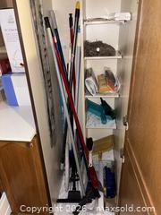 MaxSold Auction: Assorted Cleaning Supplies — Brooms, Mops, Brushes, Squeegee A - Ottawa (Ontario, Canada) PARTNER MANAGED Downsizing Online Auction - Topley Crescent