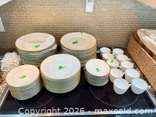 MaxSold Auction: Bing & Grøndahl Vintage Porcelain Dinnerware Set (Denmark) B - Ottawa (Ontario, Canada) PARTNER MANAGED Downsizing Online Auction - Topley Crescent