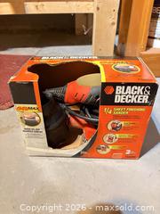 MaxSold Auction: Black & Decker 1/4 Sheet Finishing Sander FS600G A - Ottawa (Ontario, Canada) PARTNER MANAGED Downsizing Online Auction - Topley Crescent