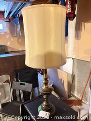 MaxSold Auction: Brass Traditional Table Lamp, A - Ottawa (Ontario, Canada) PARTNER MANAGED Downsizing Online Auction - Topley Crescent