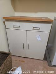 MaxSold Auction: Cabinet with Drawer(s) and Cabinet Doors C - Ottawa (Ontario, Canada) PARTNER MANAGED Downsizing Online Auction - Topley Crescent