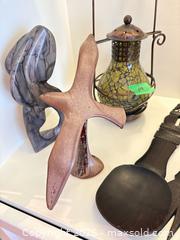 MaxSold Auction: Ceramic, Stone/Marble & Wood Home Decor Accents A - Ottawa (Ontario, Canada) PARTNER MANAGED Downsizing Online Auction - Topley Crescent