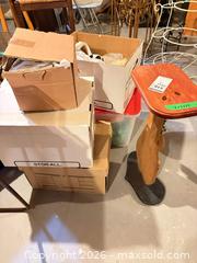 MaxSold Auction: Easter Decorative Side Table, Figurine & Holiday Accessories B - Ottawa (Ontario, Canada) PARTNER MANAGED Downsizing Online Auction - Topley Crescent