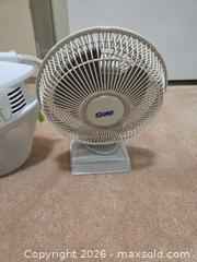 MaxSold Auction: Handheld Spot Cleaner, Handheld Vacuum & Table Fan — Corded Electric A - Ottawa (Ontario, Canada) PARTNER MANAGED Downsizing Online Auction - Topley Crescent