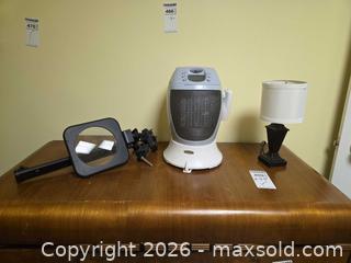 MaxSold Auction: Honeywell Lot: Space Heater, Magnifying Lamp, Table Lamp A - Ottawa (Ontario, Canada) PARTNER MANAGED Downsizing Online Auction - Topley Crescent