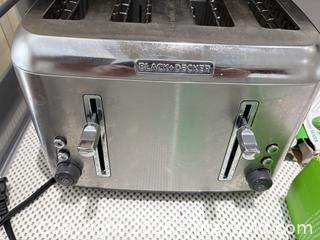 MaxSold Auction: Kitchen slicers and 4-slice toaster bundle B - Ottawa (Ontario, Canada) PARTNER MANAGED Downsizing Online Auction - Topley Crescent