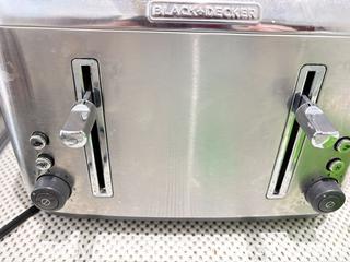 MaxSold Auction: Kitchen slicers and 4-slice toaster bundle B - Ottawa (Ontario, Canada) PARTNER MANAGED Downsizing Online Auction - Topley Crescent