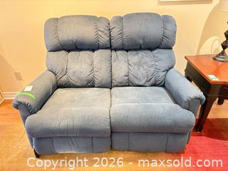 MaxSold Auction: La-Z-Boy 2-Seater Power Recliner Loveseat C - Ottawa (Ontario, Canada) PARTNER MANAGED Downsizing Online Auction - Topley Crescent