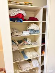 MaxSold Auction: Lot of 20+ Bath Towels, Hand Towels, Sheets & Pillowcases A - Ottawa (Ontario, Canada) PARTNER MANAGED Downsizing Online Auction - Topley Crescent