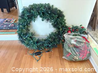 MaxSold Auction: Lot of 3 Pre-Lit Wreaths, 34", 18", 15" - Ottawa (Ontario, Canada) PARTNER MANAGED Downsizing Online Auction - Topley Crescent