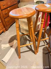 MaxSold Auction: Lot of 5 Mixed Stools and Chairs - Wood, Plastic, Woven Seats B - Ottawa (Ontario, Canada) PARTNER MANAGED Downsizing Online Auction - Topley Crescent