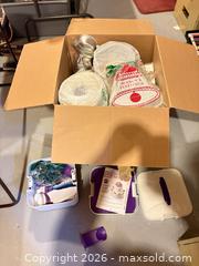 MaxSold Auction: Lot of Baking Pans & Cake Molds – Wilton, Novelty, Assorted A - Ottawa (Ontario, Canada) PARTNER MANAGED Downsizing Online Auction - Topley Crescent