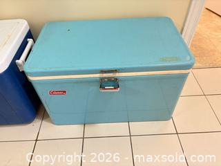 MaxSold Auction: Lot of Mixed Coolers and Insulated Bags B - Ottawa (Ontario, Canada) PARTNER MANAGED Downsizing Online Auction - Topley Crescent