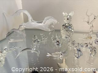MaxSold Auction: Lot of Small Crystal & Pressed Glass Figurines and Desk Clock B - Ottawa (Ontario, Canada) PARTNER MANAGED Downsizing Online Auction - Topley Crescent
