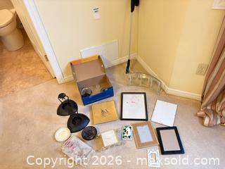 MaxSold Auction: Mixed Decorative Lot: Candle Holders, Picture Frames, Trays A - Ottawa (Ontario, Canada) PARTNER MANAGED Downsizing Online Auction - Topley Crescent