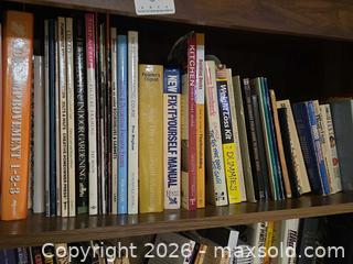 MaxSold Auction: Mixed Paperback, Hardcover & Spiral-Bound Books (English) B - Ottawa (Ontario, Canada) PARTNER MANAGED Downsizing Online Auction - Topley Crescent