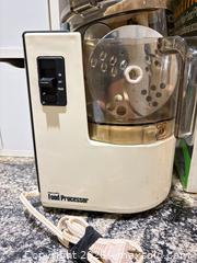 MaxSold Auction: Philips Food Processor A - Ottawa (Ontario, Canada) PARTNER MANAGED Downsizing Online Auction - Topley Crescent