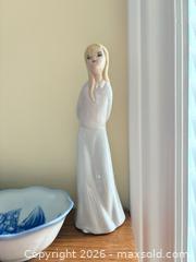 MaxSold Auction: Porcelain & Ceramic Figurine, Wall Pocket, Creamer & Decorative Bowl A - Ottawa (Ontario, Canada) PARTNER MANAGED Downsizing Online Auction - Topley Crescent