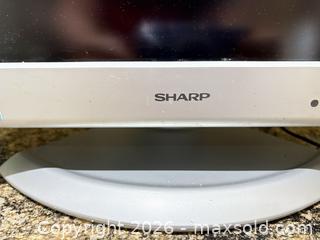 MaxSold Auction: Sharp LC-13SH4U 13-inch LCD TV A - Ottawa (Ontario, Canada) PARTNER MANAGED Downsizing Online Auction - Topley Crescent