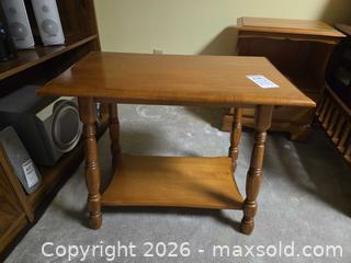 MaxSold Auction: Solid Wood Honey Traditional Nightstand and Side Table Set B - Ottawa (Ontario, Canada) PARTNER MANAGED Downsizing Online Auction - Topley Crescent
