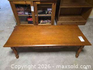 MaxSold Auction: Solid Wood Traditional Coffee Table, B - Ottawa (Ontario, Canada) PARTNER MANAGED Downsizing Online Auction - Topley Crescent