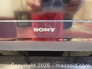 MaxSold Auction: Sony KDL-32S5100 32-inch LCD TV A - Ottawa (Ontario, Canada) PARTNER MANAGED Downsizing Online Auction - Topley Crescent