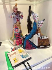 MaxSold Auction: Whimsical Ceramic & Metal Cat Clown Figurine, A - Ottawa (Ontario, Canada) PARTNER MANAGED Downsizing Online Auction - Topley Crescent