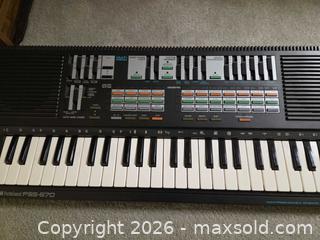 MaxSold Auction: Yamaha PSS-570 49-Key Portable Keyboard A - Ottawa (Ontario, Canada) PARTNER MANAGED Downsizing Online Auction - Topley Crescent