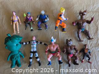 MaxSold Auction: 10 random firgures - Welland (Ontario, Canada) SELLER MANAGED Reseller Online Auction - Young Road