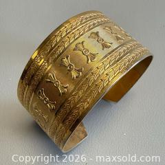 MaxSold Auction: (3) Vintage Copper & Brass Open Cuff Bangles  - Toronto (Ontario, Canada) PARTNER MANAGED Reseller Online Auction - Queen Street West