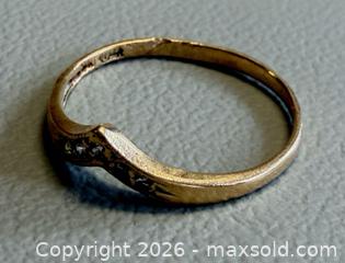 MaxSold Auction: Vintage 10K Yellow Gold Diamond ? Wishbone Ring - Marked  - Toronto (Ontario, Canada) PARTNER MANAGED Reseller Online Auction - Queen Street Wt.