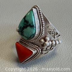 MaxSold Auction: Vintage Navajo Ring 925 Silver Turquoise & Coral Ring - Marked - Toronto (Ontario, Canada) PARTNER MANAGED Reseller Online Auction - Queen Street West