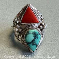 MaxSold Auction: Vintage Navajo Ring 925 Silver Turquoise & Coral Ring - Marked - Toronto (Ontario, Canada) PARTNER MANAGED Reseller Online Auction - Queen Street West