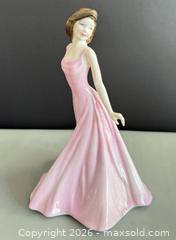 MaxSold Auction: Vintage Royal Doulton Figurine "Classics Chelsea BECKY" HN4322  - Toronto (Ontario, Canada) PARTNER MANAGED Reseller Online Auction - Queen Street West