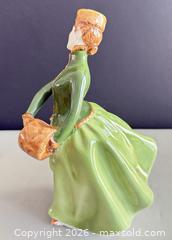 MaxSold Auction: Vintage Royal Doulton Figurine "Grace" HN2318 - Toronto (Ontario, Canada) PARTNER MANAGED Reseller Online Auction - Queen Street West