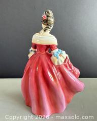 MaxSold Auction: Vintage Royal Doulton Figurine "Southern Belle" HN2229 - Toronto (Ontario, Canada) PARTNER MANAGED Reseller Online Auction - Queen Street West