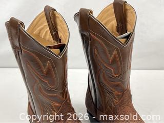 MaxSold Auction: El Paisano Curero del Toro Western Boots - Campbell (California, USA) PARTNER MANAGED Estate Sale Online Auction -  Dell Avenue