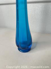 MaxSold Auction: Blue Hand-Blown Glass Vase, Tall (Approx. 10-14 in) - San Jose (California, USA) SELLER MANAGED Downsizing Online Auction - East Humboldt Street