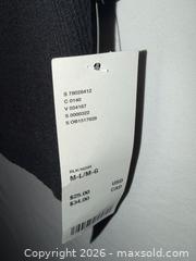 MaxSold Auction: $25 TAG NWT URBAN OUTFITTERS LADIES M/L MEDIUM LARGE BLACK CROPPED TANK TOP  - Warwick Township (Pennsylvania, USA) SELLER MANAGED Estate Sale Online Auction - Crocker Lane