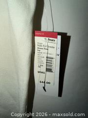 MaxSold Auction: $44 TAG NWT VINTAGE HARVE BENARD LADIES SMALL DRESSY SLEEVELESS SHIRT  - Warwick Township (Pennsylvania, USA) SELLER MANAGED Estate Sale Online Auction - Crocker Lane